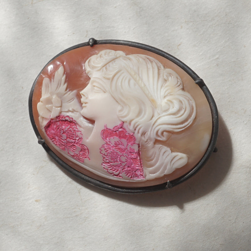 HIYU HAMASAKI / TATTOO CAMEO BROOCH 02