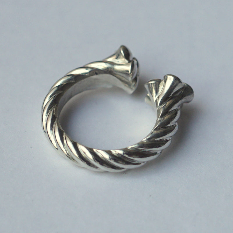 GIFTED / OPEN ROPE RING SV