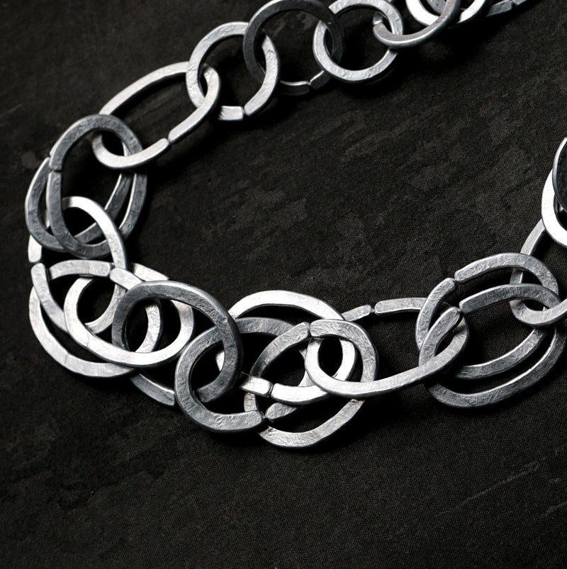 suzuki yuki / “Everyday life is a combination of special things”