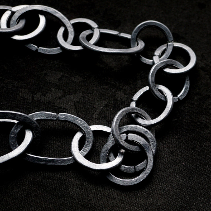 suzuki yuki / “Everyday life is a combination of special things”