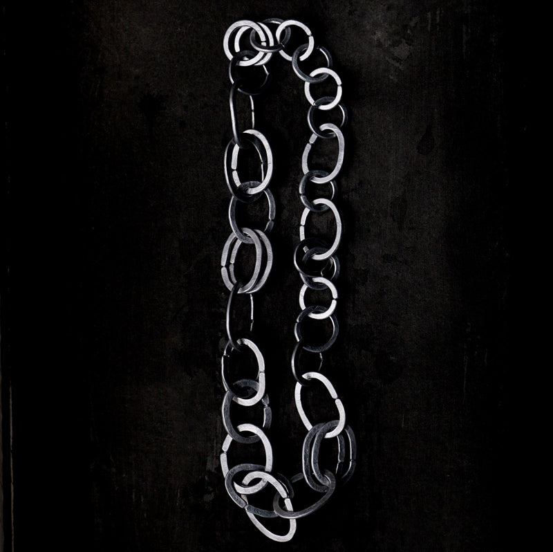 suzuki yuki / “Everyday life is a combination of special things”