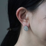 sussus. / horn circle ピアス