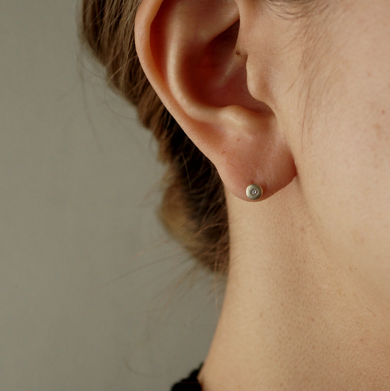 nibi / tsuki no iro スタッド piercedearrings (T-010)