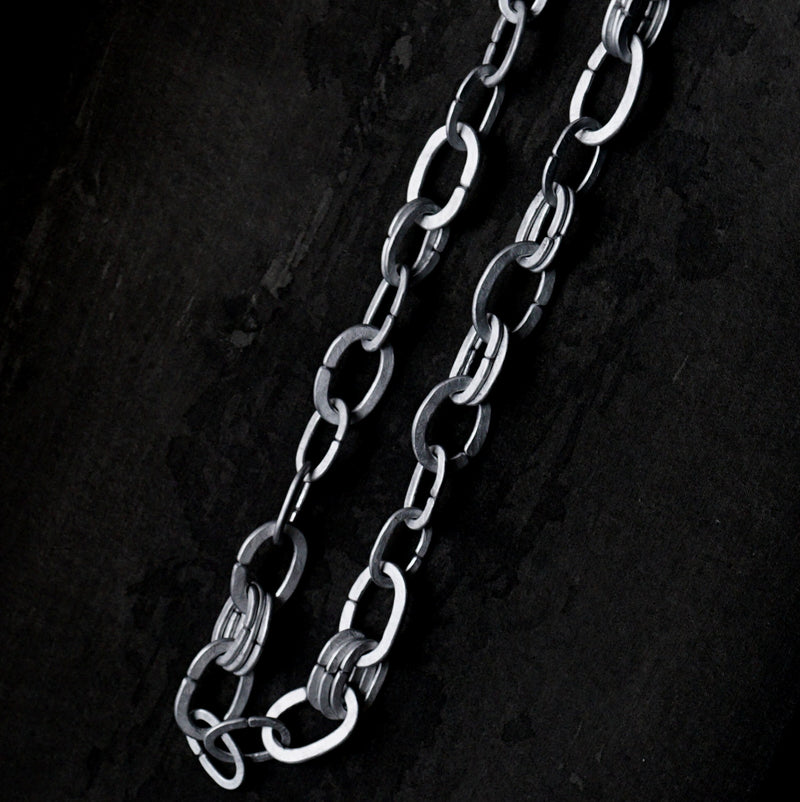 suzuki yuki / “The days are like a blink of an eye”