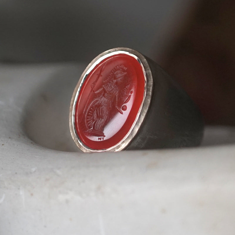 Maison de l'abeille / Intaglio Ring Carnelian "Athena" SV x K9YG