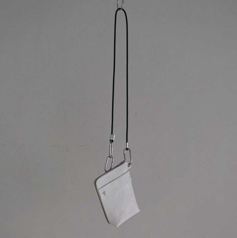 kagari yusuke / mini koshibukuro + carabiner shoulder cord (W21-08WH/BK)