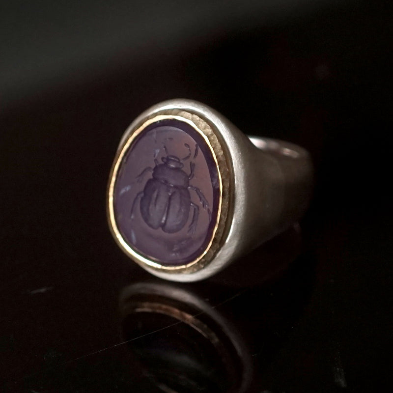 Maison de l'abeille / Intaglio Ring Chalcedony "Beetle" SV x K18YG