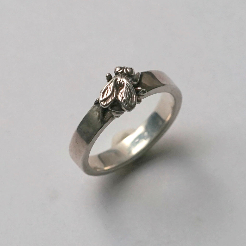 IN OUT DESIGN / Fly Ring