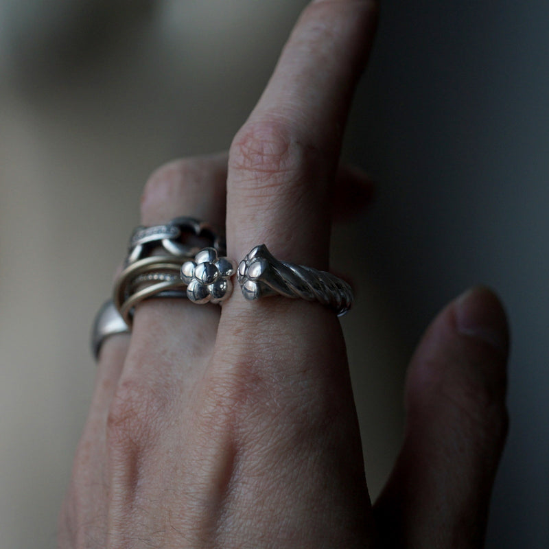 GIFTED / OPEN ROPE RING SV
