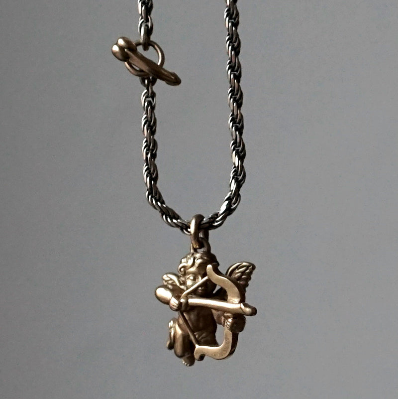 IN OUT DESIGN / K18YG Cherub Pendant Dia × K18YG Penis T-Bar Twist Chain Necklace