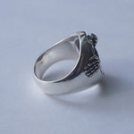 In Out Design / Kissing Skeletons Ring