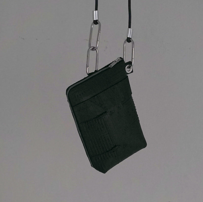 kagari yusuke / mini koshibukuro + carabiner shoulder cord (W21-08WH/BK)