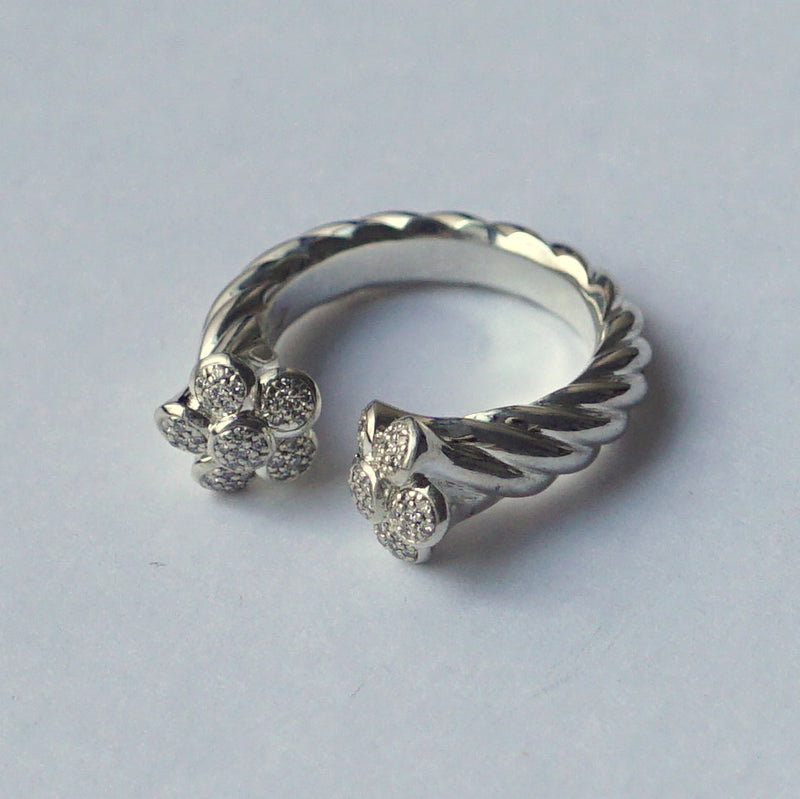 GIFTED / OPEN ROPE RING SVD