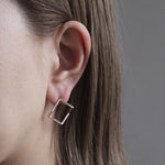 revie objects /〈BREAK〉cube earring（BR2-09/10）