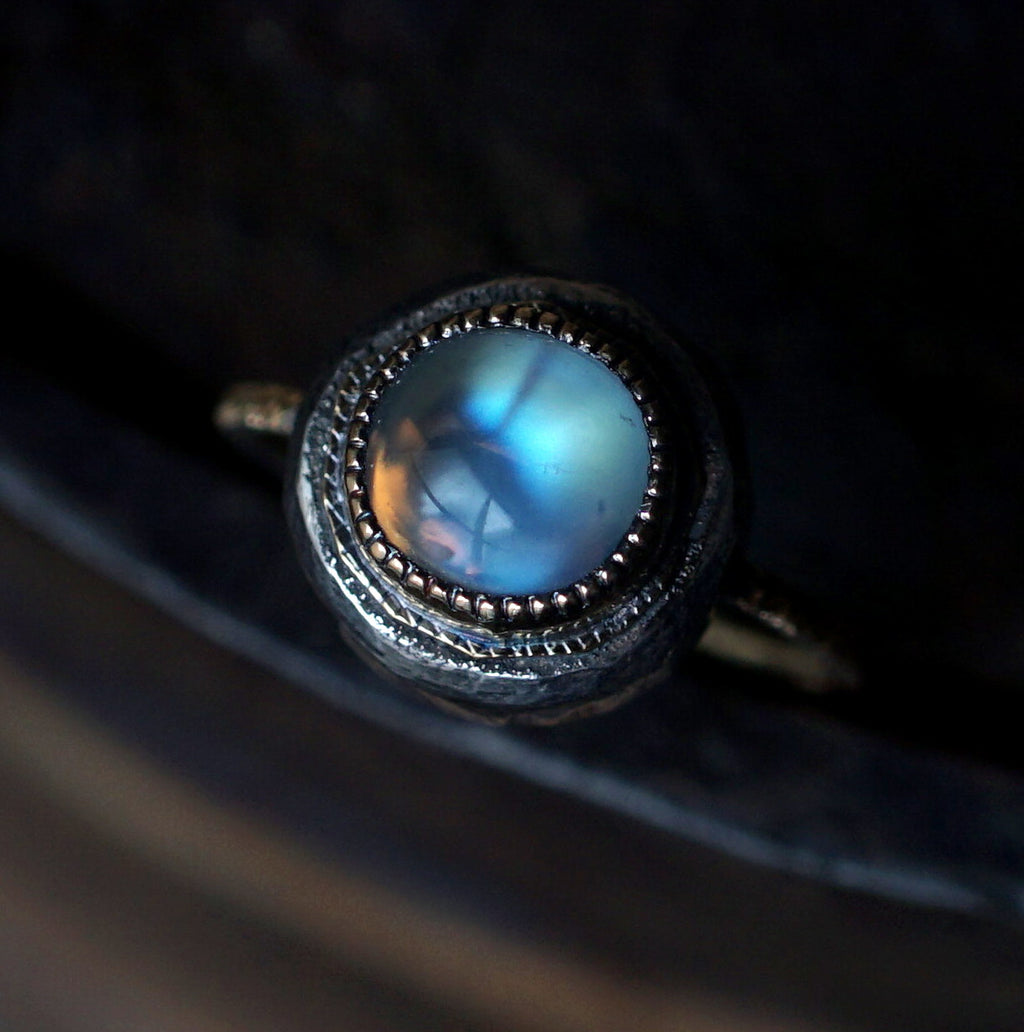 [Only posted at noon on November 4th] J&O SINRA / Moonstone Ring (BM-17)