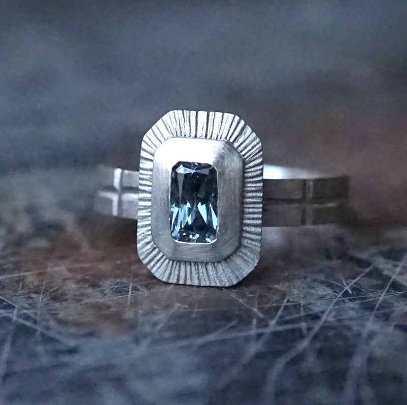 GERMEDEUR / Shield Ring カラーチェンジジルコン Pt900 – Fuligo