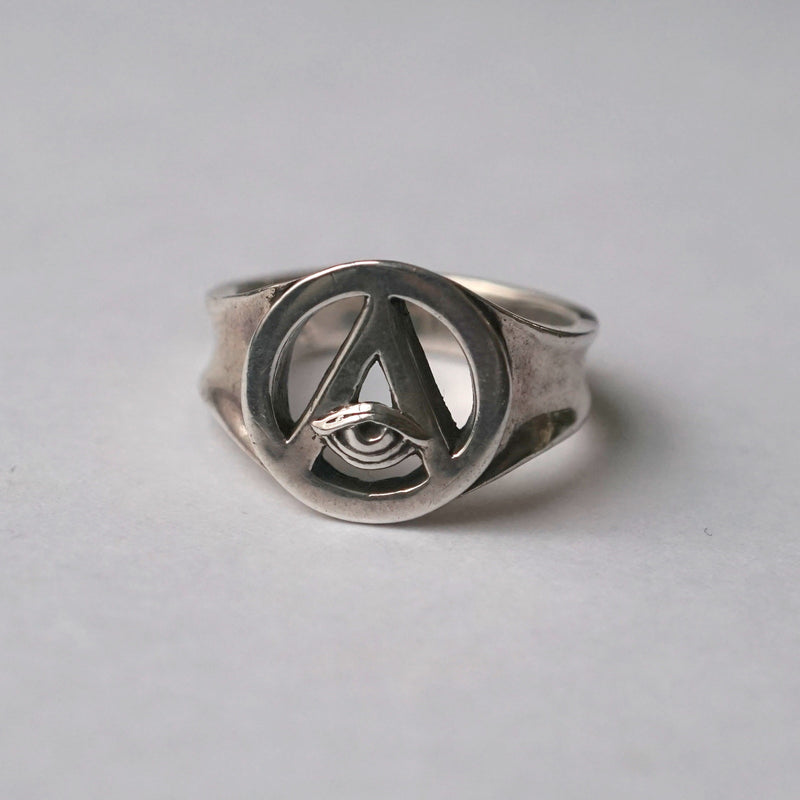 IN OUT DESIGN / Chaos Eye Ring feat.Jack In The Box