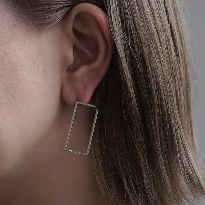 revie objects /〈BREAK〉cuboid earring（BR02-11/12)