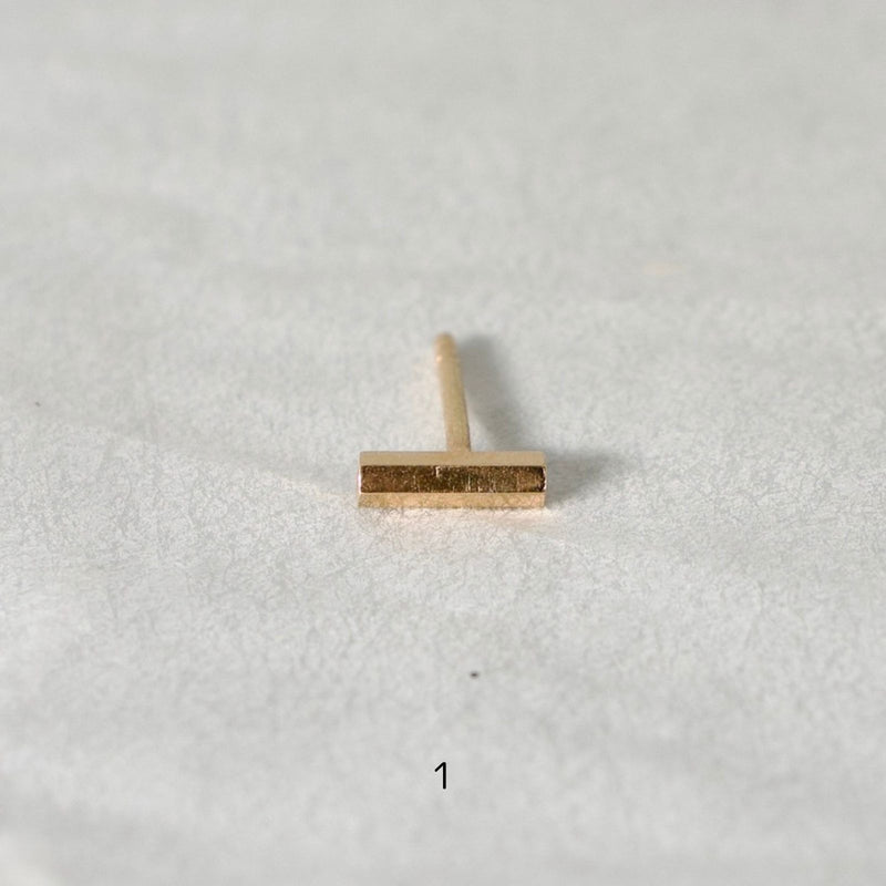 MAKIAMI / ARCH Earring off cut (for one ear)