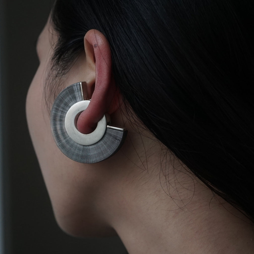 Yuki Yoshioka / neo through earcuff