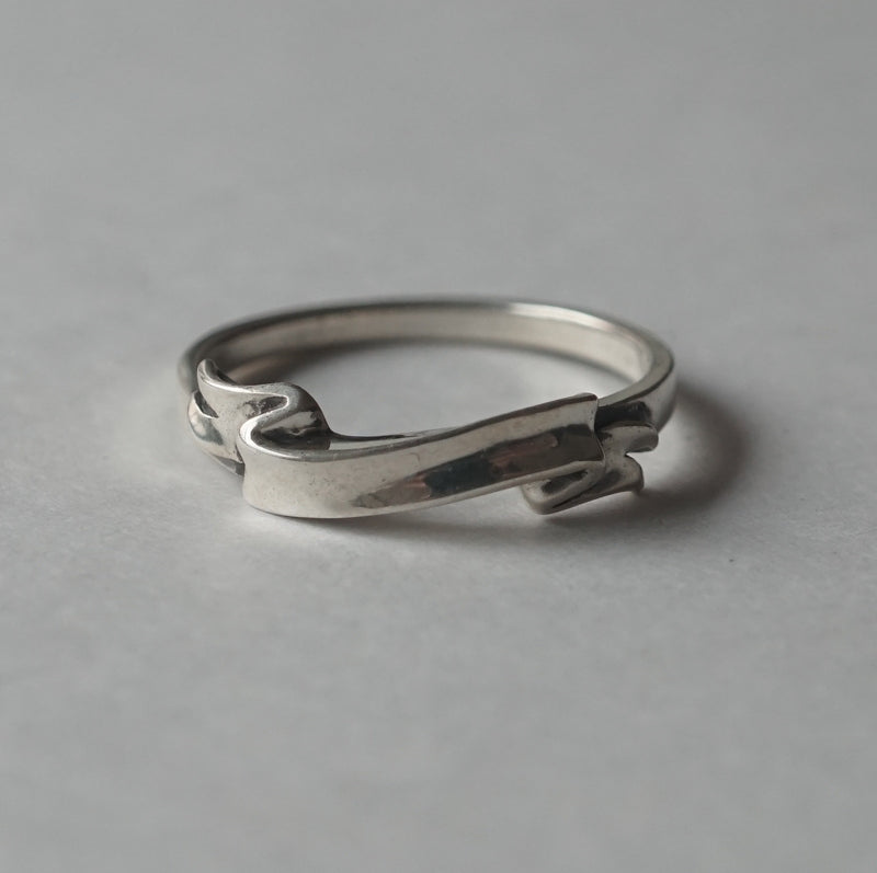 IN OUT DESIGN / Banner Ring & Indecency Ring