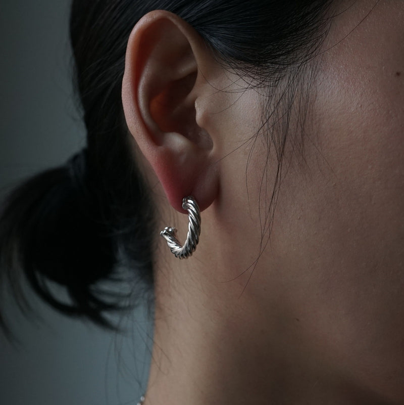 GIFTED / OPEN ROPE PIERCE SVD L
