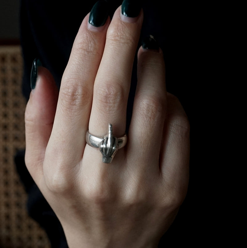 In Out Design / The Finger Ring