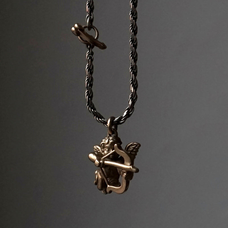 IN OUT DESIGN / K18YG Cherub Pendant Dia × K18YG Penis T-Bar Twist Chain Necklace