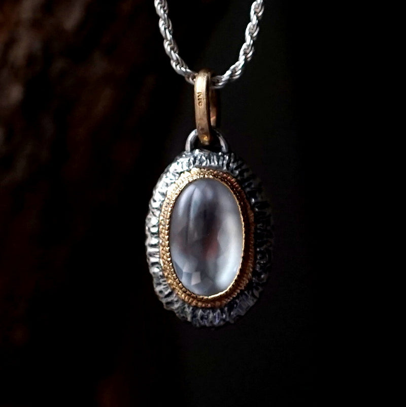 [Only posted at noon on November 4th] J&O SINRA / Moonstone necklace (BM-25)