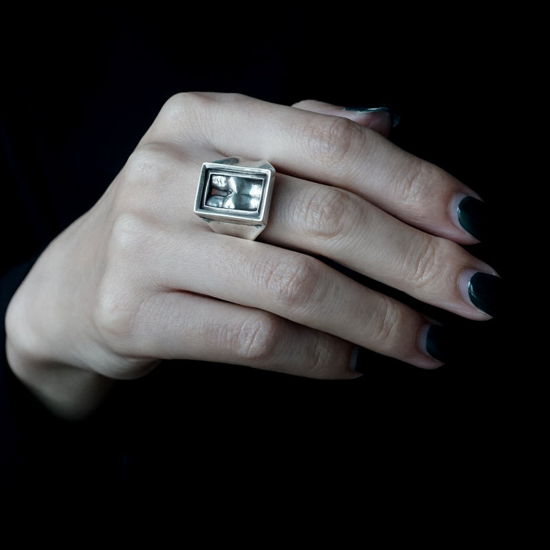 In Out Design / Cleft Ring