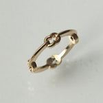 GIFTED / HOOPED IMPLOSION CHAIN RING YG