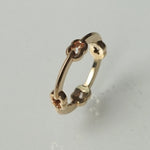GIFTED / HOOPED IMPLOSION CHAIN RING YG