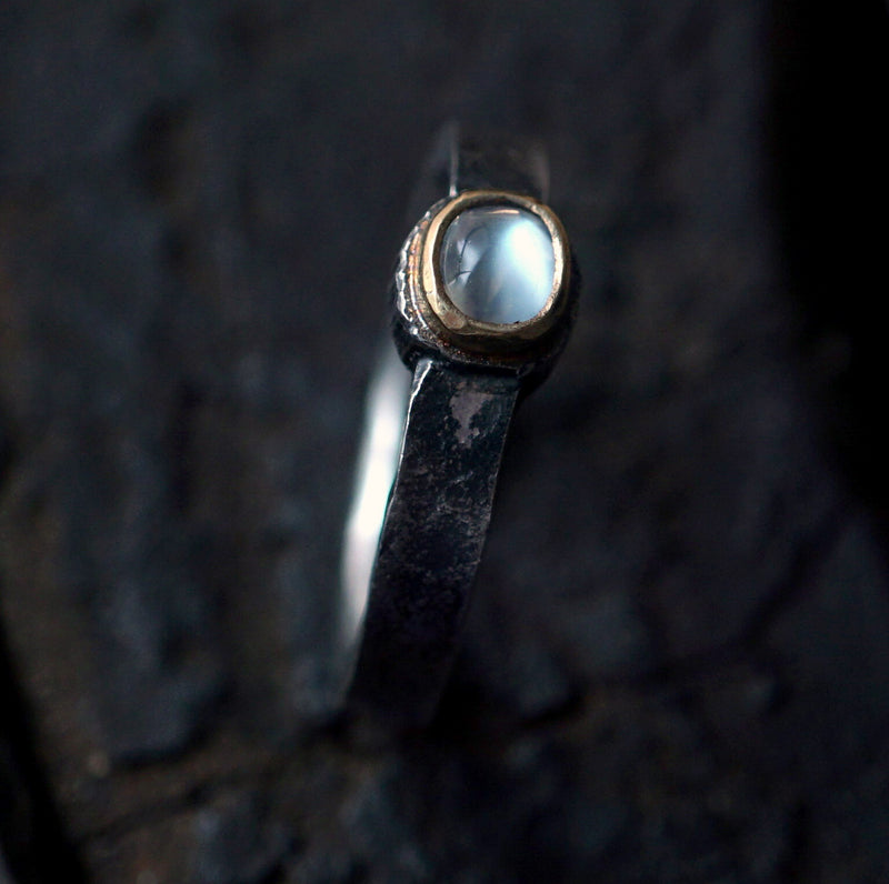 [Only posted at noon on November 4th] J&O SINRA / Moonstone Ring (BM-22)