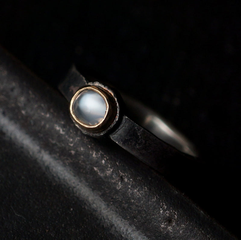 [Only posted at noon on November 4th] J&O SINRA / Moonstone Ring (BM-22)