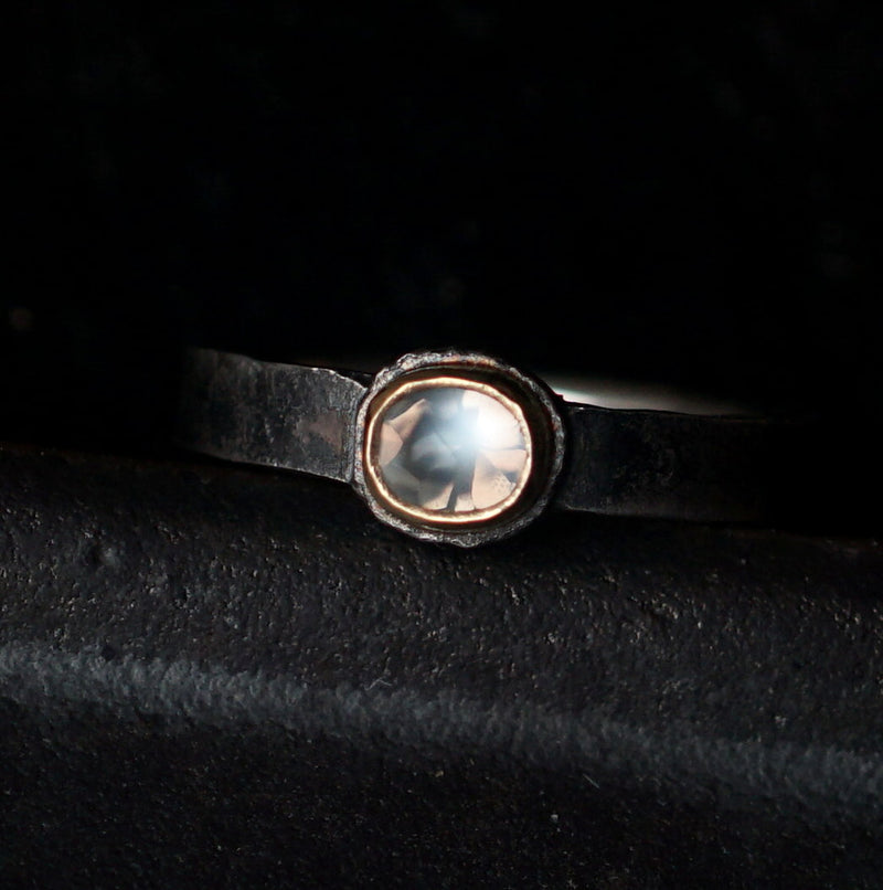 [Only posted at noon on November 4th] J&O SINRA / Moonstone Ring (BM-22)