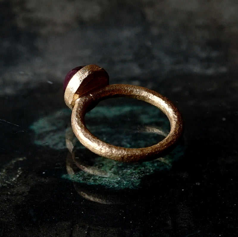 Kuraishi Takamichi / 鍛金の指環 スタールビー 9号 – Fuligo / Fuligoshed