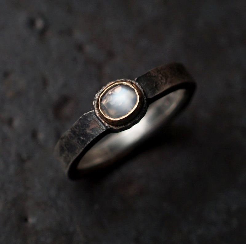 [Only posted at noon on November 4th] J&O SINRA / Moonstone Ring (BM-22)