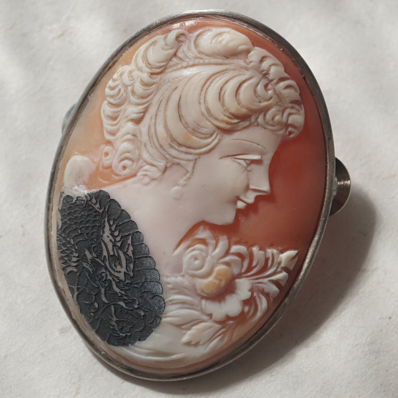 HIYU HAMASAKI / TATTOO CAMEO BROOCH 11