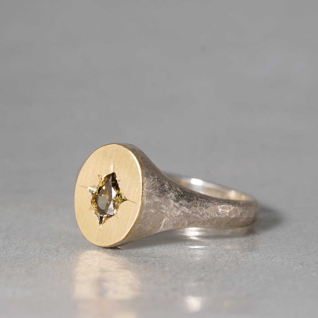 GICLAT / Silver Collection  K18YG/silver x Olive green Diamond