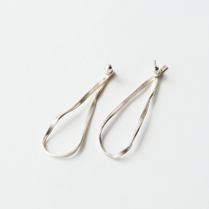 wada maki / リボンピアス L SV