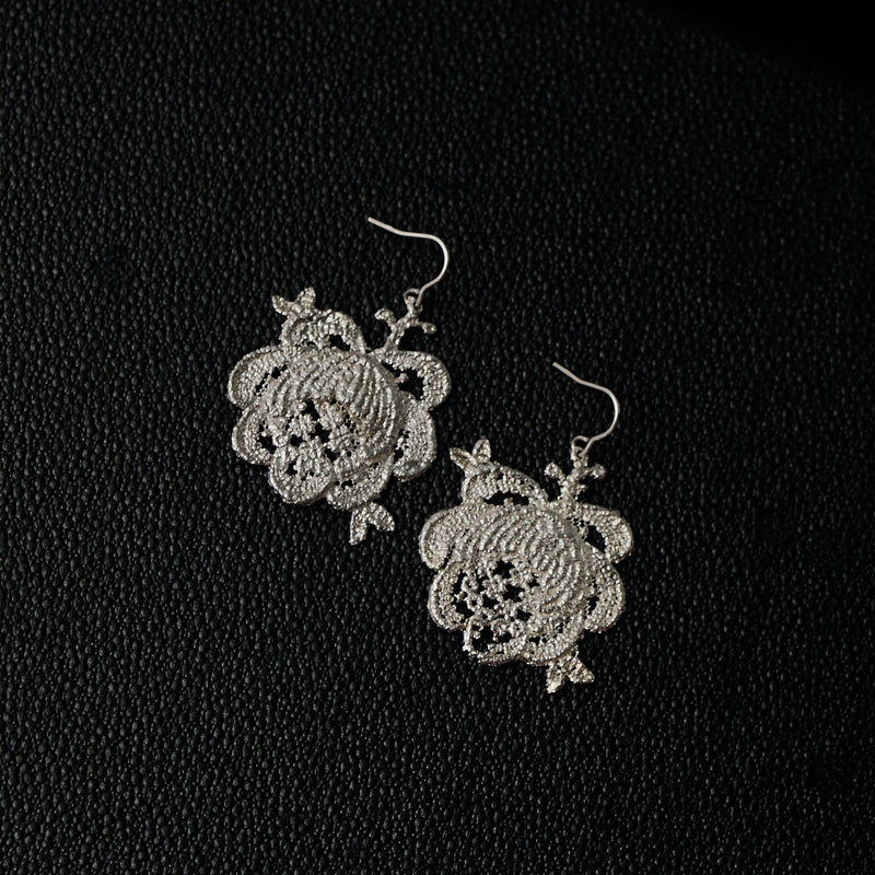 emme / antique lace ピアス（SIL1137）
