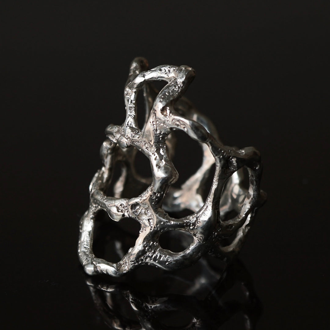 yuka ishikawa / melting ring #7 – Fuligo / Fuligoshed