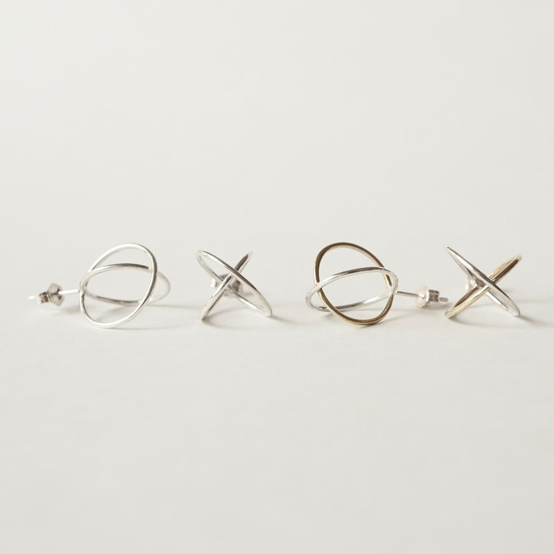 Chi / "Sense of Light" Lamp Light Earrings