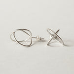 Chi / "Sense of Light" Lamp Light Earrings