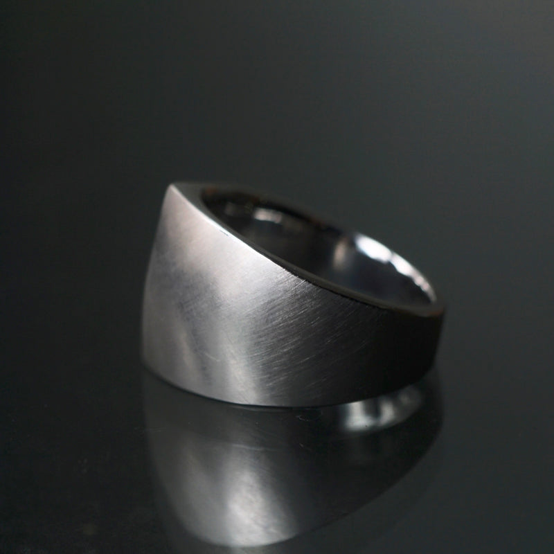 revie objects /〈BREAK〉curve ring (BR1-09)