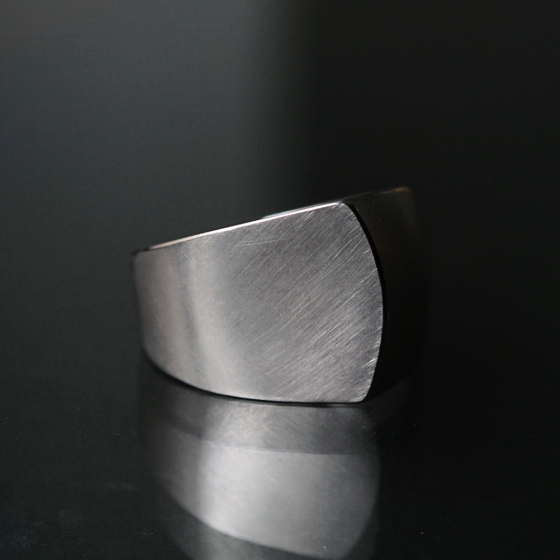 revie objects /〈BREAK〉curve ring (BR1-09)
