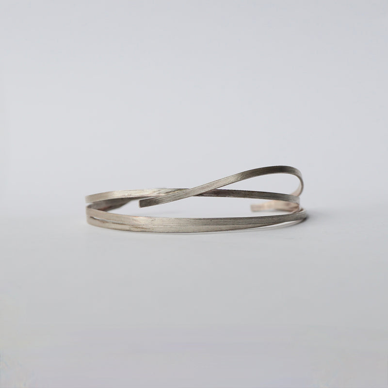 WADA MAKI / Ribbon Bangle A (Silver)