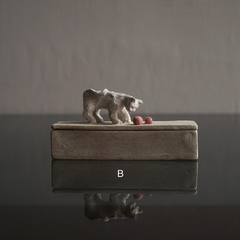 [Limited time] Tomoko Warabino / 19.Cat whisker holder