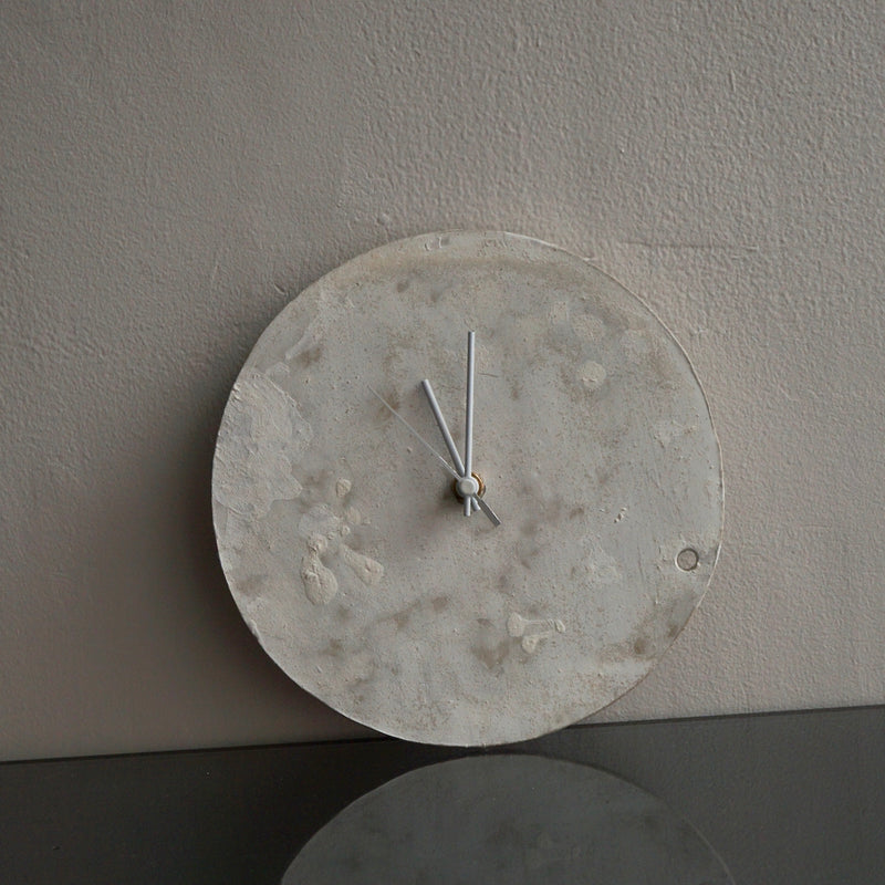 [Limited time] Tomoko Warabino / 22.4 o'clock moon clock