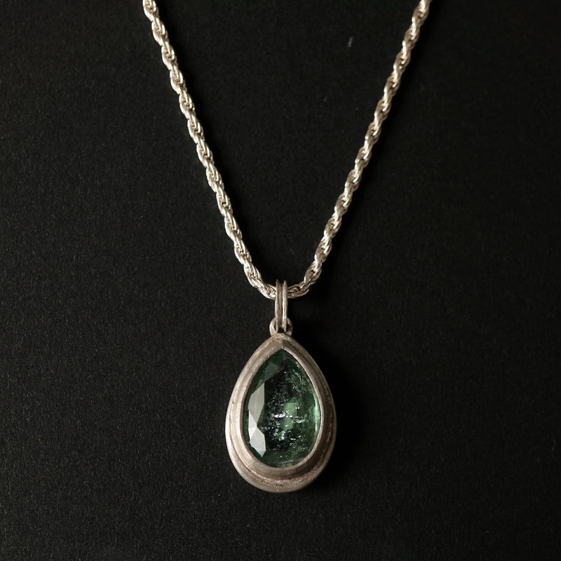 Maison de l'abeille / Pendant top Green Kaiyanight
